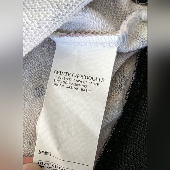 White Chocoolate X Disney Tsum Tsum Sweatshirt Women's M - Picture 4 of 4